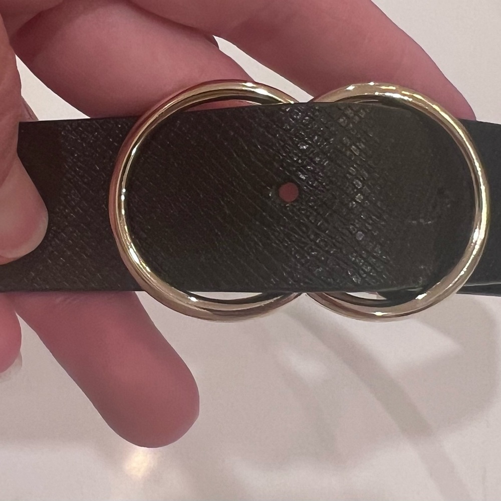 Genuine leather belt with gold buckle | Medium | Black